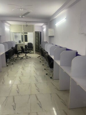  Office Space For Rent in Nirman Vihar