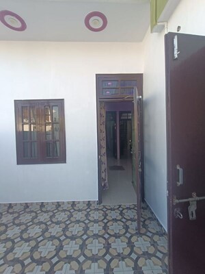  2.5 BHK Independent House at Vibhav Khand – for Rent