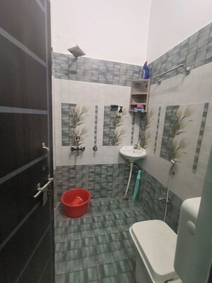 Washroom in 2.5 BHK Independent House at Vibhav Khand – for Rent