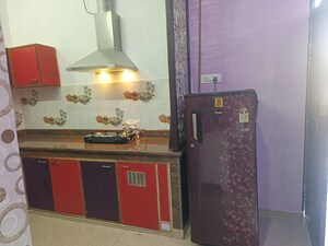 Furnished Amenities in 2.5 BHK Independent House at Vibhav Khand – for Rent