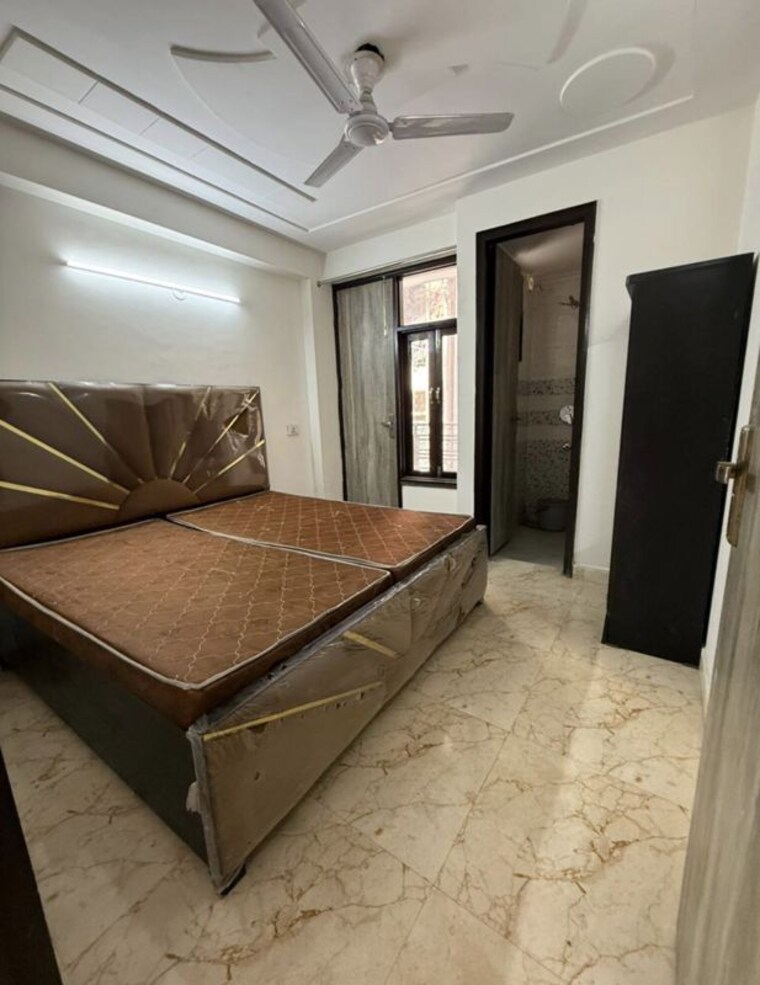 Bedroom, subhash nagar 3 Bedroom 140 Sq.Yd. Builder Floor In Subhash Nagar Delhi 10721419