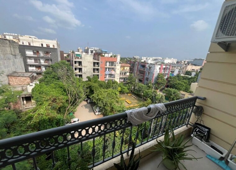 Exterior View, rajouri garden 3 Bedroom 150 Sq.Yd. Builder Floor In Rajouri Garden Delhi 10721443