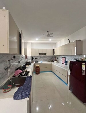 Team Area in 3 BHK Builder Floor at Rajouri Garden – for Rent