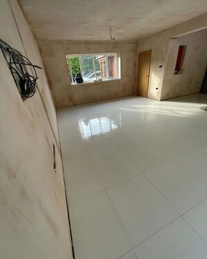 Furnished Amenities in  Shop at Dadar West – for Rent