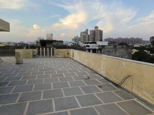 Balcony in 1 BHK Independent House at Sector 14 – for Rent