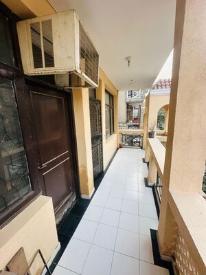 Balcony in 1 BHK Independent House at Sector 14 – for Rent