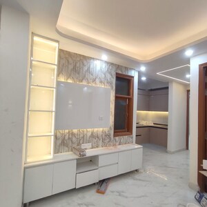 Room in 2 BHK Apartment at Palm Residency Chhatarpur, Chattarpur – for Rent