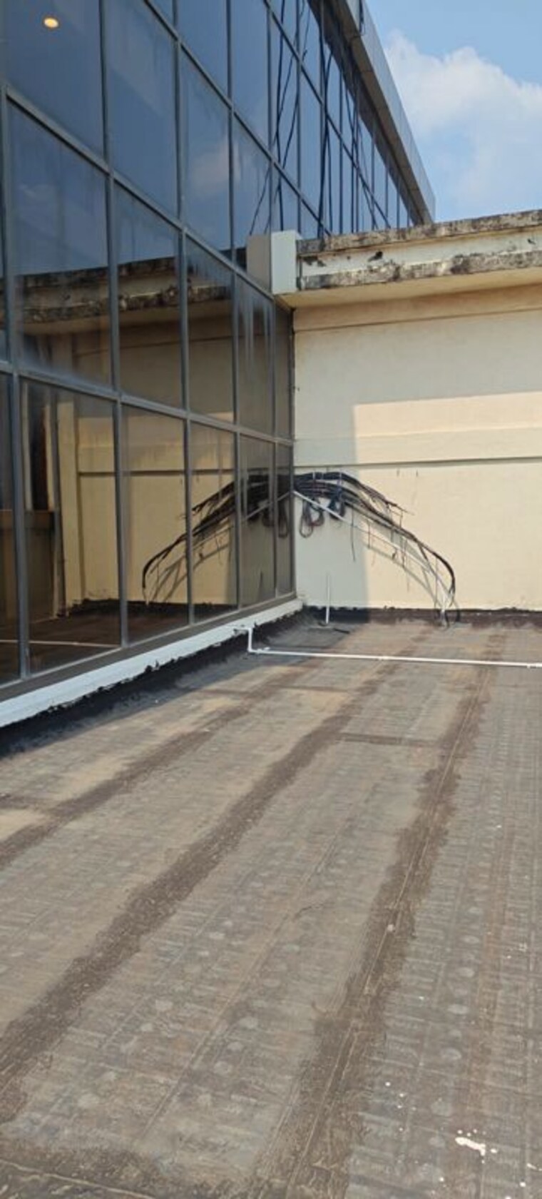 Balcony, laxmi-tower-bandra-east Commercial Office Space 4000 Sq.Ft. In Bandra East Mumbai 10721431