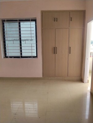 Room in 3 BHK Apartment at Morabadi – for Rent