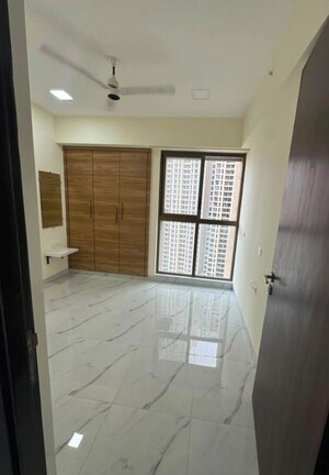 Room in 2 BHK Apartment at Raymond Ten X Era, Pokhran Road No One – for Rent