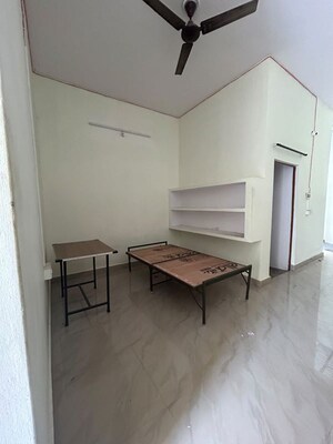 Room in 1 BHK Builder Floor at Vineet Khand – for Rent