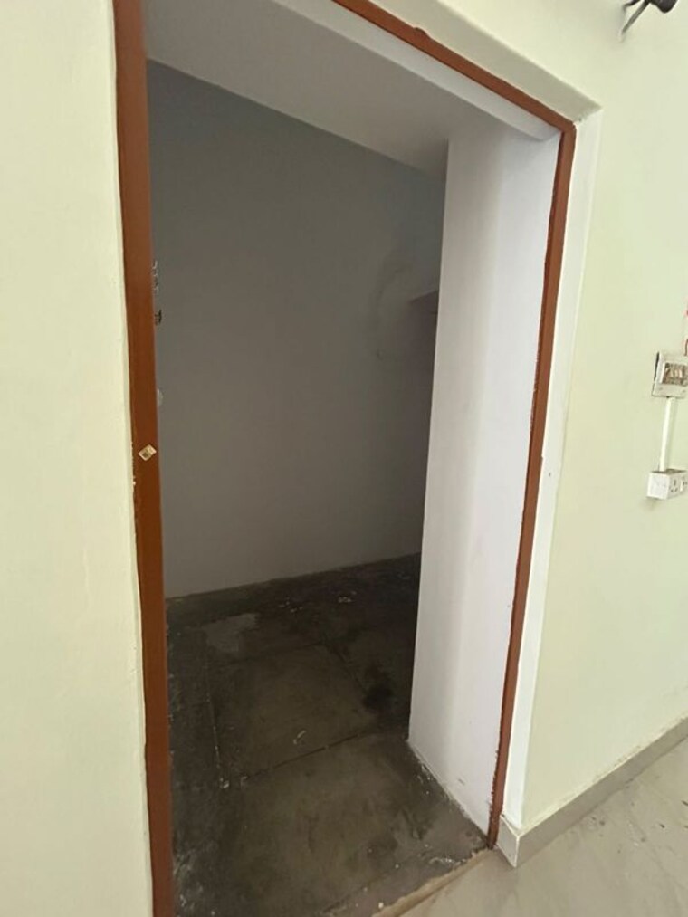 Room, vineet khand 1 Bedroom 450 Sq.Ft. Builder Floor In Vineet Khand Lucknow 10721536