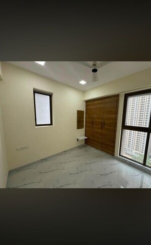 Room in 2 BHK Apartment at Raymond Ten X Habitat, Pokhran Road No Two – for Rent