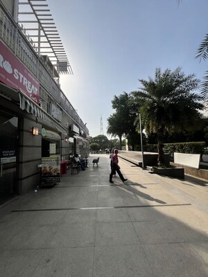  Shop – Exterior View View at Puri 81 Business Hub, Sector 81 - for Rent