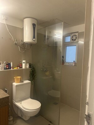 Bathroom in 3 BHK Builder Floor at Sector 21 – for Rent