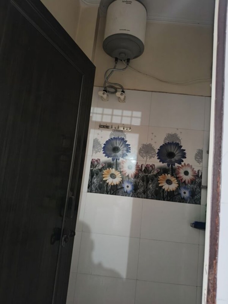Balcony, vipin garden 2 Bedroom 50 Sq.Yd. Independent House In Vipin Garden Delhi 10721535