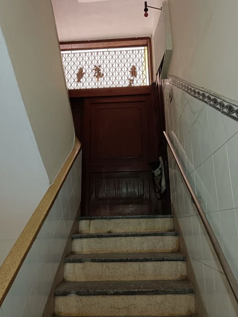 undefined, lajpat nagar iii 3 Bedroom 200 Sq.Yd. Builder Floor In Lajpat Nagar Iii Delhi 10721604