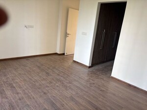 Room in 3 BHK Builder Floor at Sector 22 – for Rent