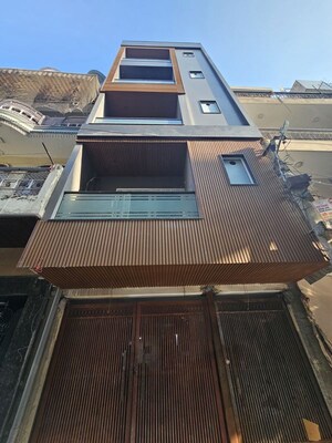 2 BHK Builder Floor For Sale in Janakpuri