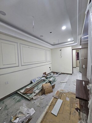 Team Area in 2 BHK Builder Floor at Janakpuri – for Sale