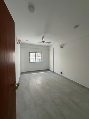 Room in 2 BHK Apartment at Frazer Town – for Sale
