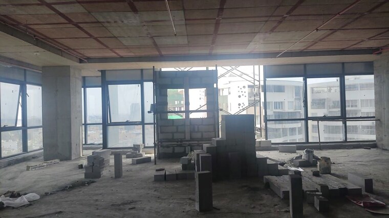  Parking, karve-putala Commercial Office Space 2601 Sq.Ft. In Kothrud Pune 10721669