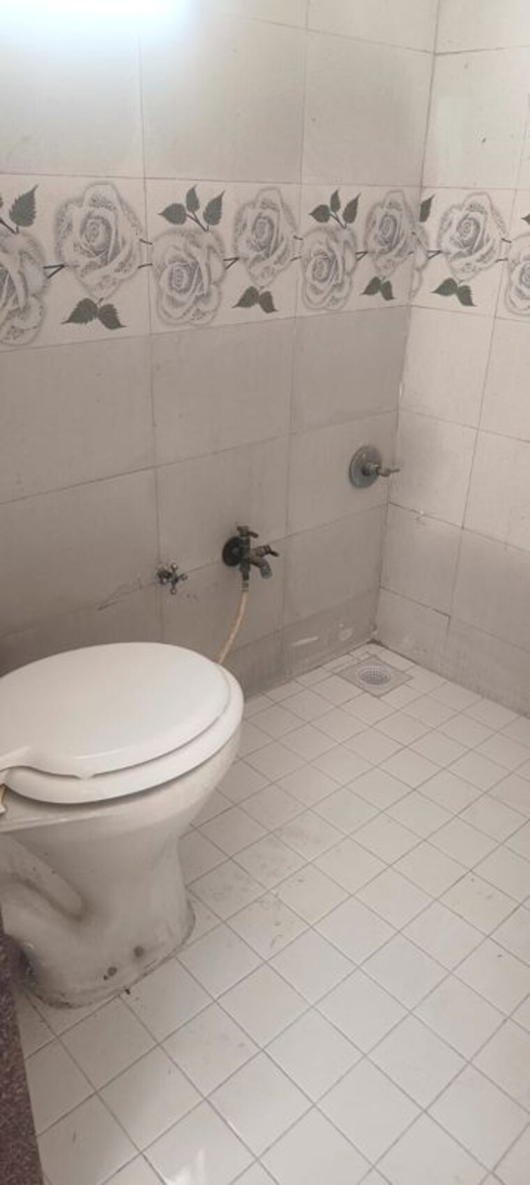 Bathroom, vasant vihar 1 Bedroom 1250 Sq.Ft. Apartment In Vasant Vihar Ahmedabad 10721663