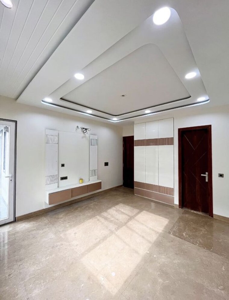 Room, rohini sector 23 4 Bedroom 3300 Sq.Ft. Builder Floor In Rohini Sector 23 Delhi 10721680