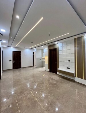 Room in 4 BHK Builder Floor at Rohini Sector 23 – for Rent