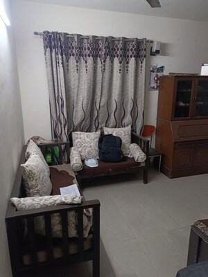 Living Room in 2 BHK Apartment at Mapsko Paradise, Sector 83 – for Rent