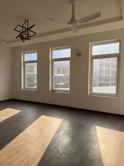 3 BHK +Builder Floor For Rent in Sector 21