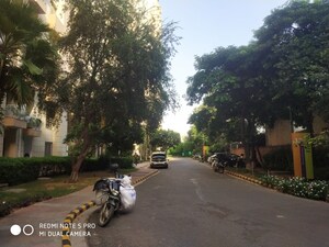 Parking in 3 BHK Apartment at Unitech Fresco, Sector 50 – for Sale