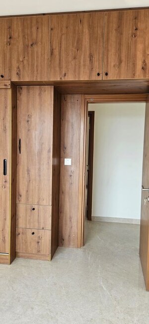 Building Lobby in 3.5 BHK Apartment at Prestige Woodland Park, Cooke Town – for Rent