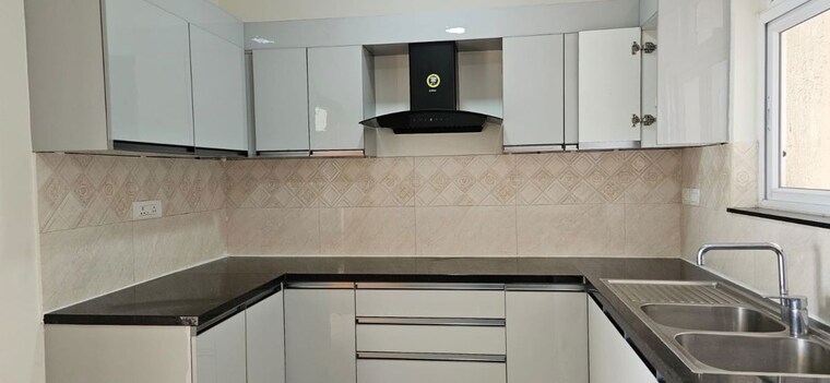 Kitchen, prestige-woodland-park 3.5 Bedroom 2045 Sq.Ft. Apartment In Cooke Town Bangalore 10721741
