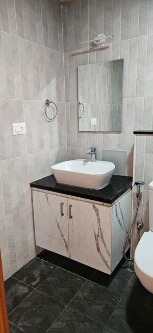 Bathroom in 3.5 BHK Apartment at Prestige Woodland Park, Cooke Town – for Rent