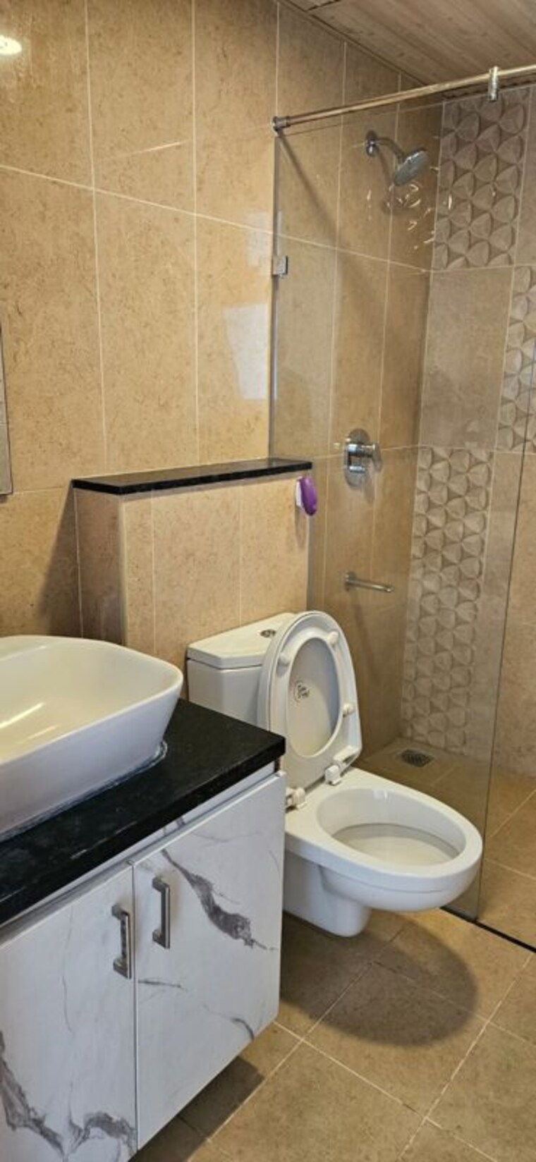Bathroom, prestige-woodland-park 3.5 Bedroom 2045 Sq.Ft. Apartment In Cooke Town Bangalore 10721741
