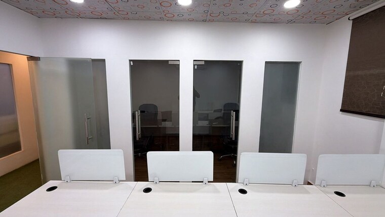 Team Area, sector 63 Commercial Office Space 1000 Sq.Ft. In Sector 63 Noida 10721735