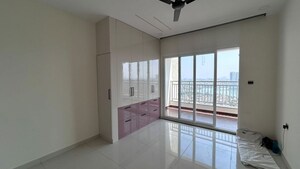 Room in 3 BHK Apartment at Candeur Crescent, Serilingampally – for Rent