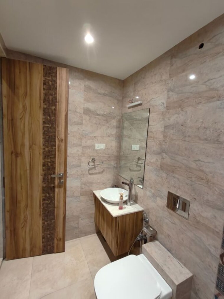 Bathroom, enpar-lotus-residency 3 Bedroom 1500 Sq.Ft. Apartment In Lower Parel Mumbai 10721783
