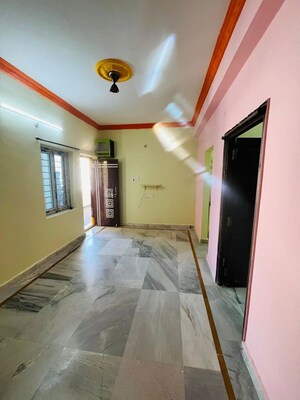 Bedroom in 1 BHK Builder Floor at Kondapur – for Rent