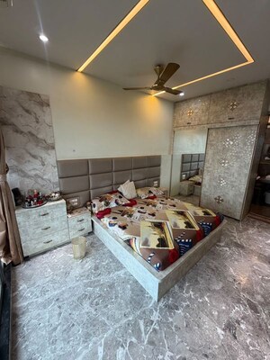 Room in 2 BHK Apartment at Kanakia Miami, Mahim – for Sale