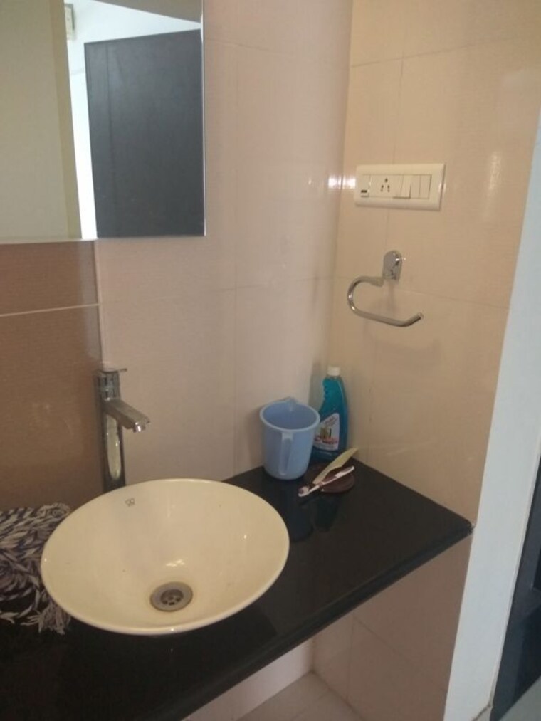 Bathroom, paranjape-schemes-yuthika 3 Bedroom 1594 Sq.Ft. Apartment In Baner Pune 10721870