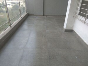 Room in 3 BHK Apartment at Paranjape Schemes Yuthika, Baner – for Rent