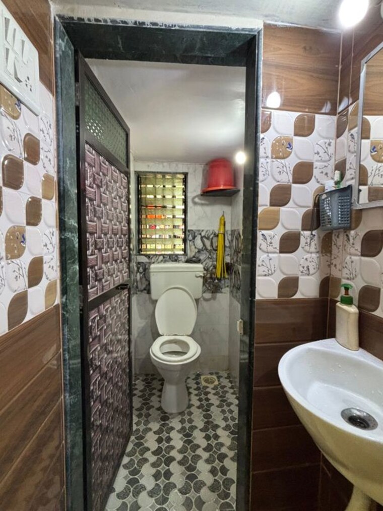 Bathroom, madhav-sansar 2 Bedroom 927 Sq.Ft. Apartment In Kalyan West Thane 10721881