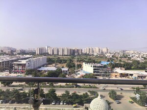  Office Space For Rent in Omaxe World Street, Sector 79