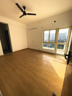 Room in 3 BHK Apartment at Nimbus The Golden Palm, Sector 168 – for Rent