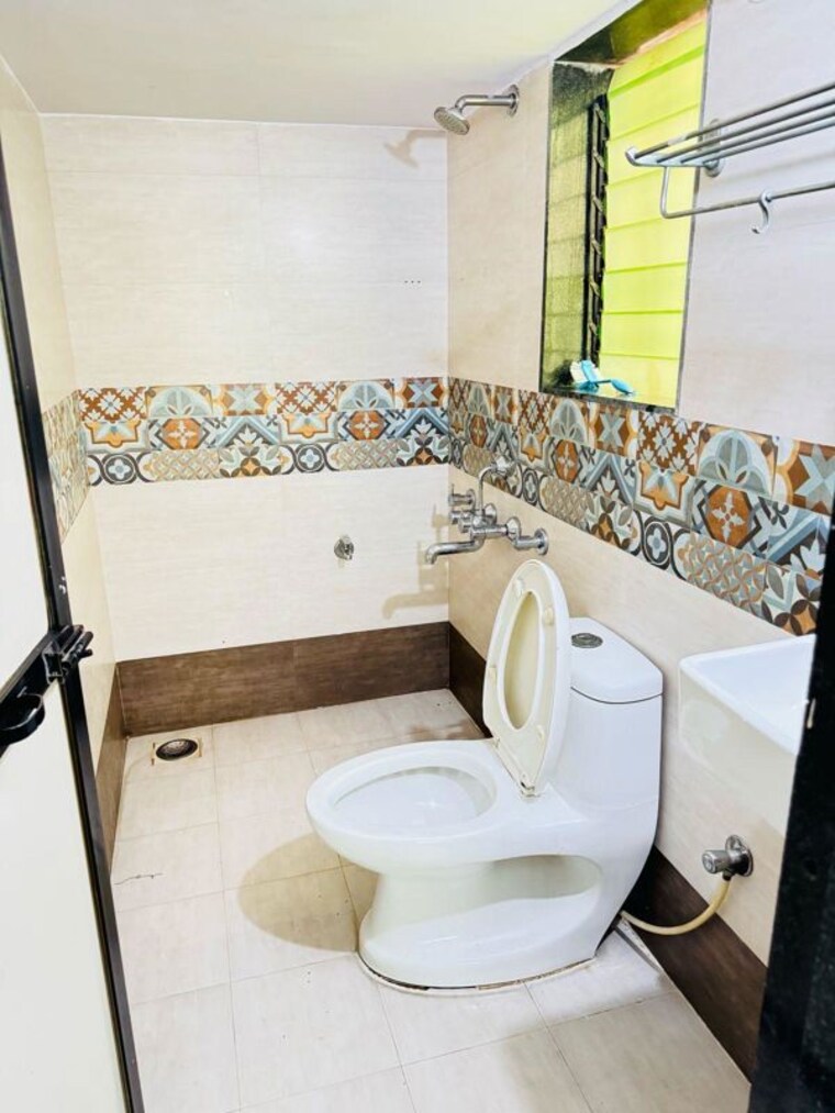 Attached Bathroom, virat-green-avenue 2 Bedroom 975 Sq.Ft. Apartment In Shilphata Thane 10721905