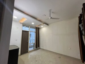 Room in 3 BHK Apartment at Orchid Island, Sector 51 – for Rent
