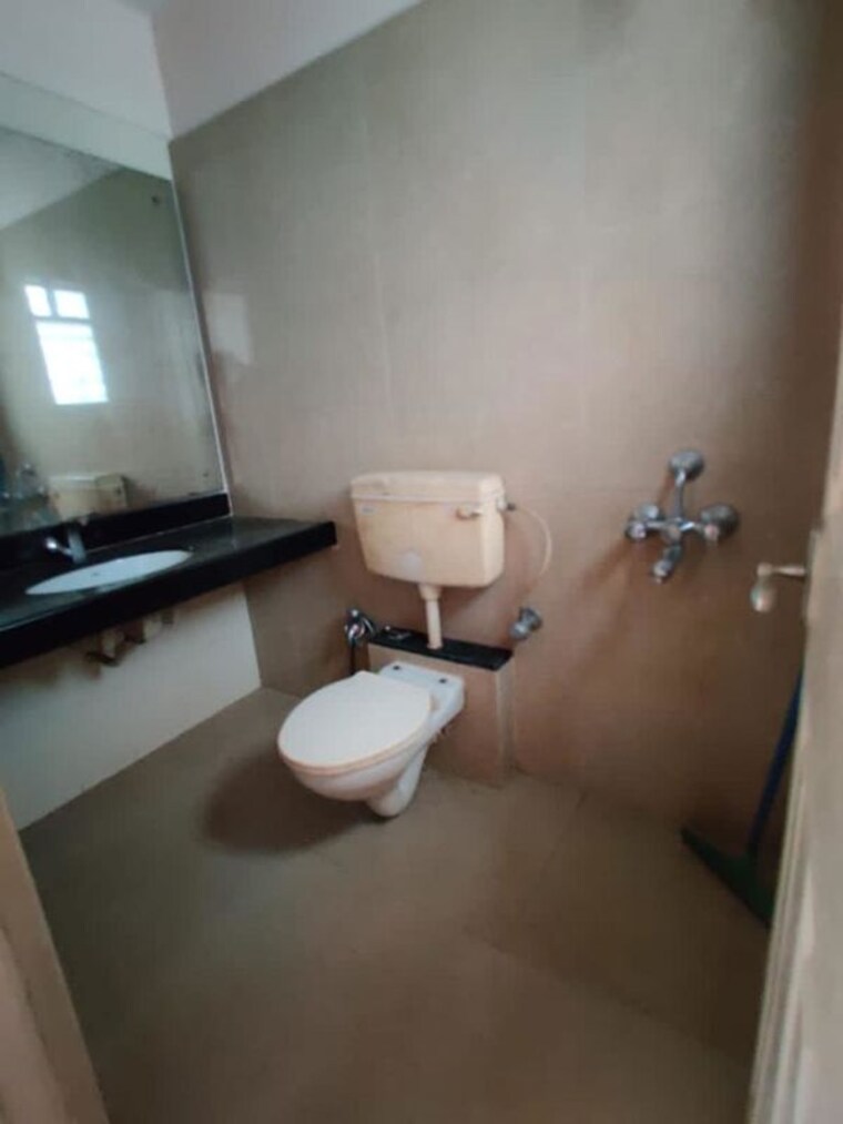 Bathroom, progressives-signature-chs 3 Bedroom 2200 Sq.Ft. Apartment In Ghansoli Navi Mumbai 10721942