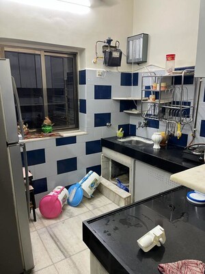 Room in 2 BHK Apartment at Worli Sea Face – for Rent